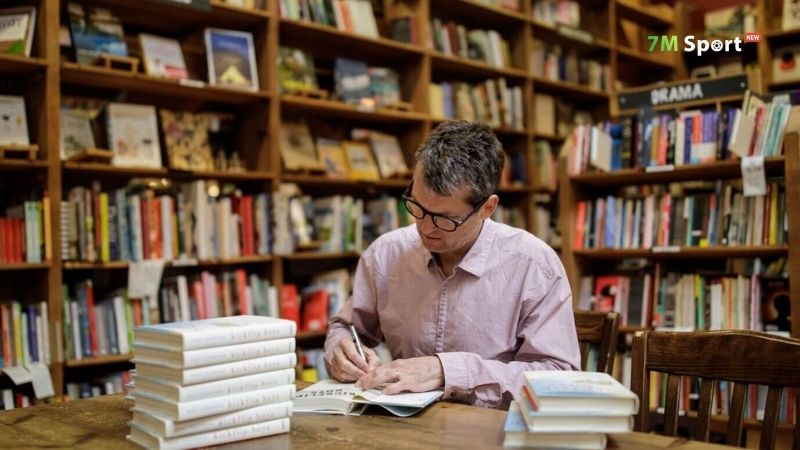 Tìm hiểu tác giả Henry